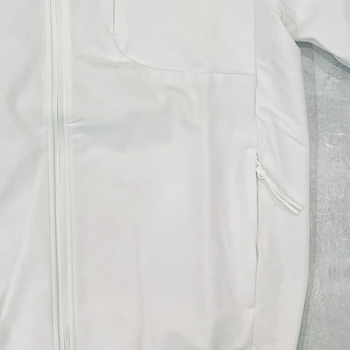 AKIV Running Breathable Waterproof Jacket Unisex | White